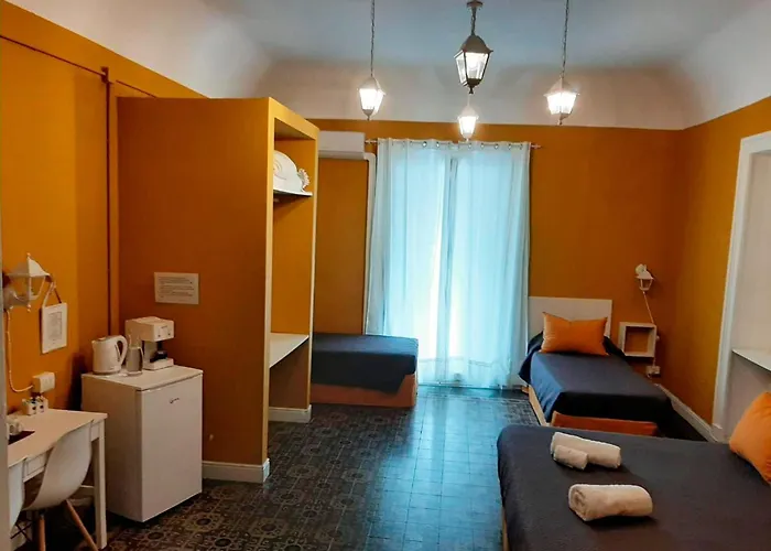 Oda ve Kahvaltı Kike Katanya